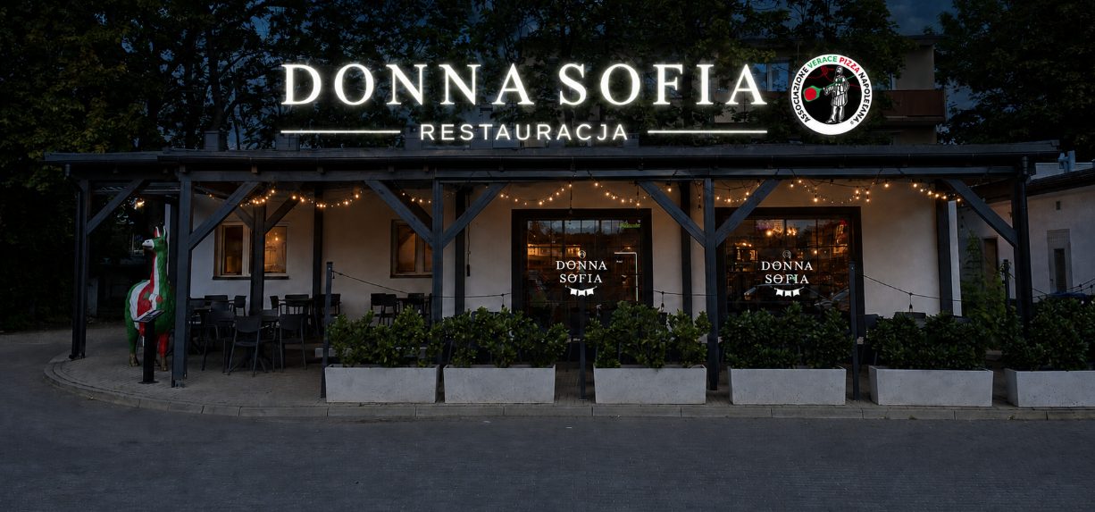 Elegancka reklama świetlna dla restauracji Donna Sofia – nasza realizacja